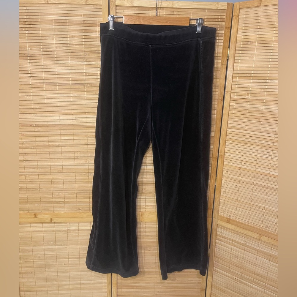Izod woman’s black velour activewear lounge pants bootcut size large